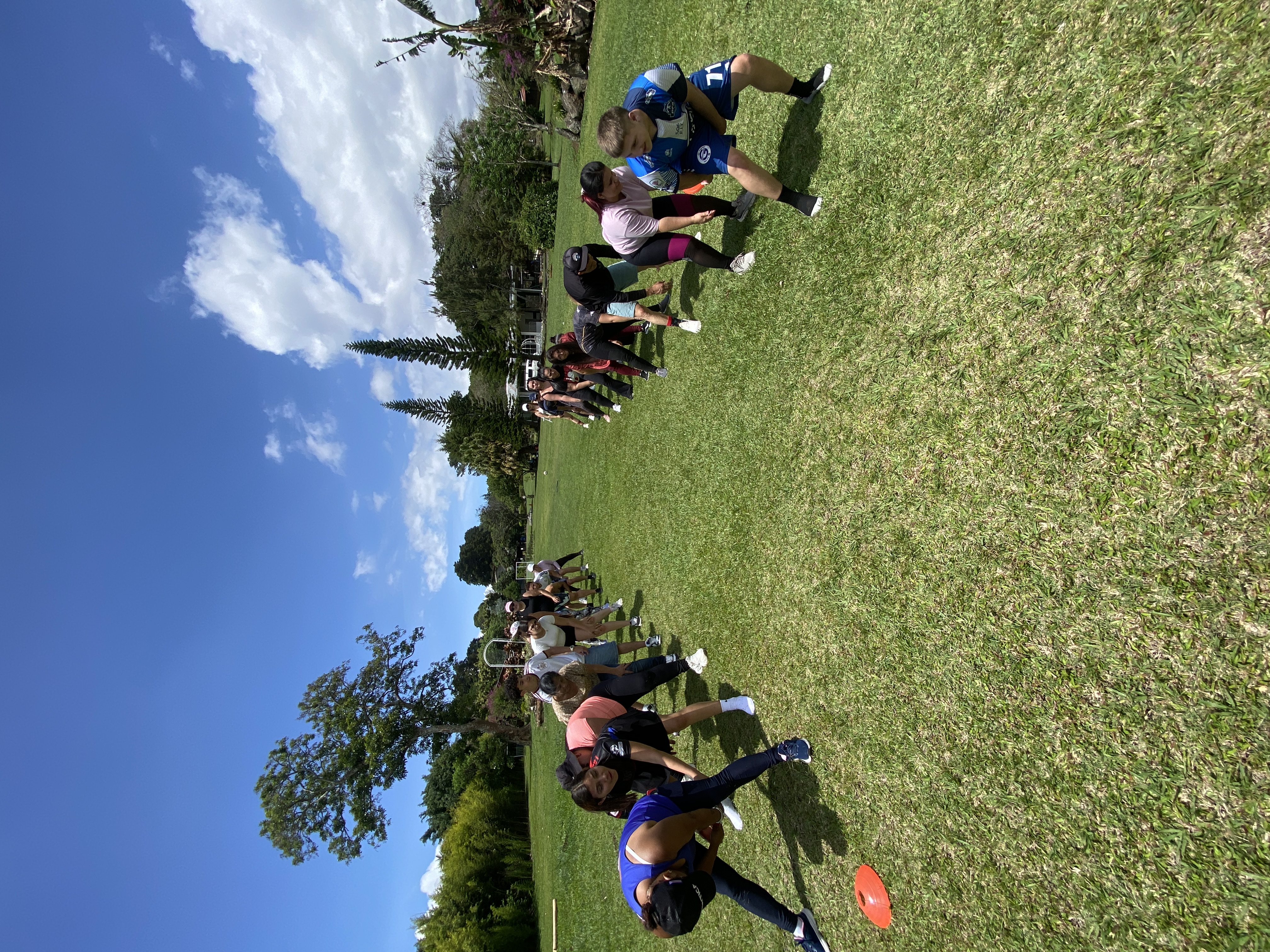Equipo en dinámica de team building